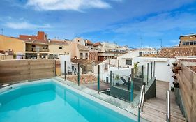 New Apartment -Shared Pool & Solarium- 1A